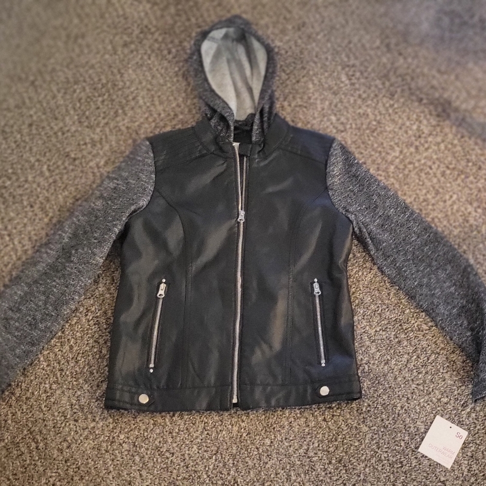 ☆•Girls So Black leather Zip Up Jacket With Sweatshirt Style Sleeve •Size:14•☆